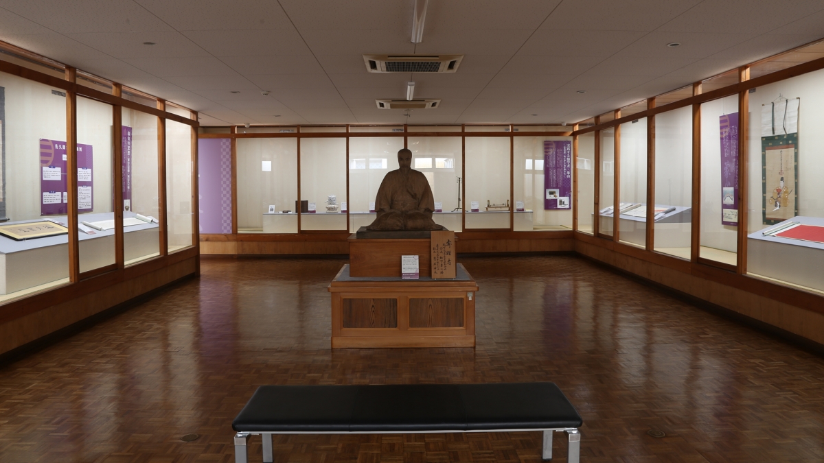 象山纪念馆展览室1